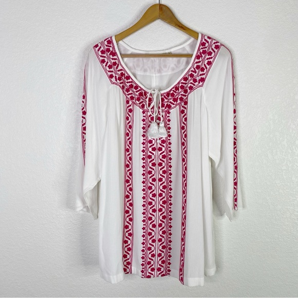 Soft Surroundings Tops - Soft Surroundings White & Pink Embroidered Blouse